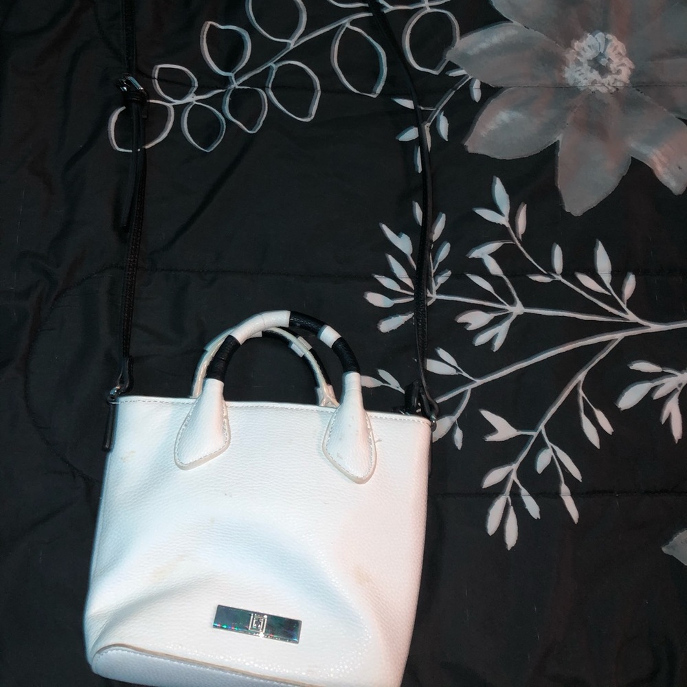 Black& white crossbody